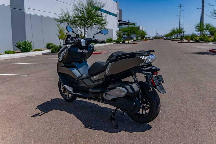 2023 BMW C 400 GT Triple Black