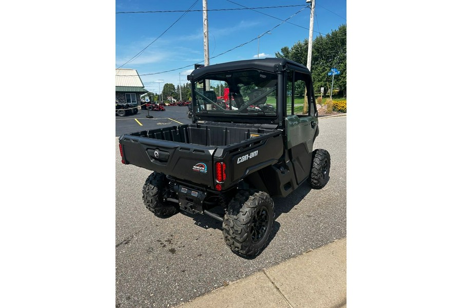 2024 Can-Am Defender HD9 DPS CAB