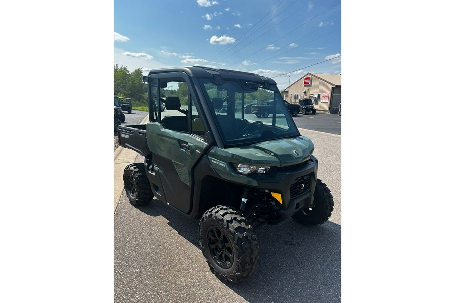 2024 Can-Am Defender HD9 DPS CAB