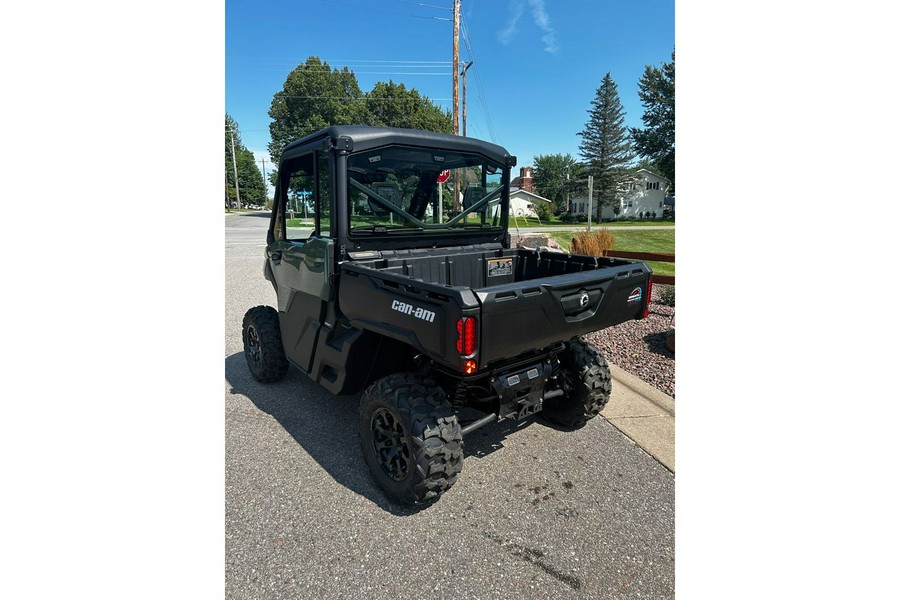 2024 Can-Am Defender HD9 DPS CAB