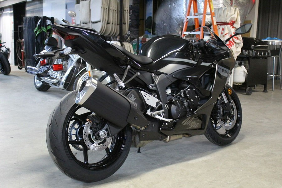2026 Kawasaki Ninja® ZX™-6R Base