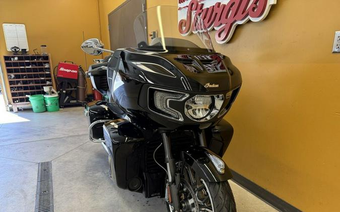 2023 Indian Pursuit Limited Black Metallic