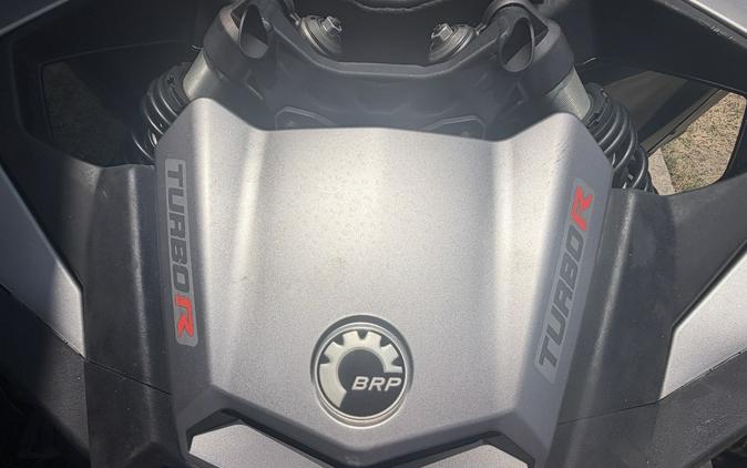 2018 Can-Am MAVERICK X3 X RS