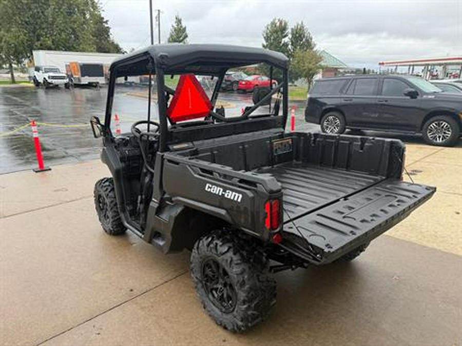 2020 Can-Am Defender DPS HD8