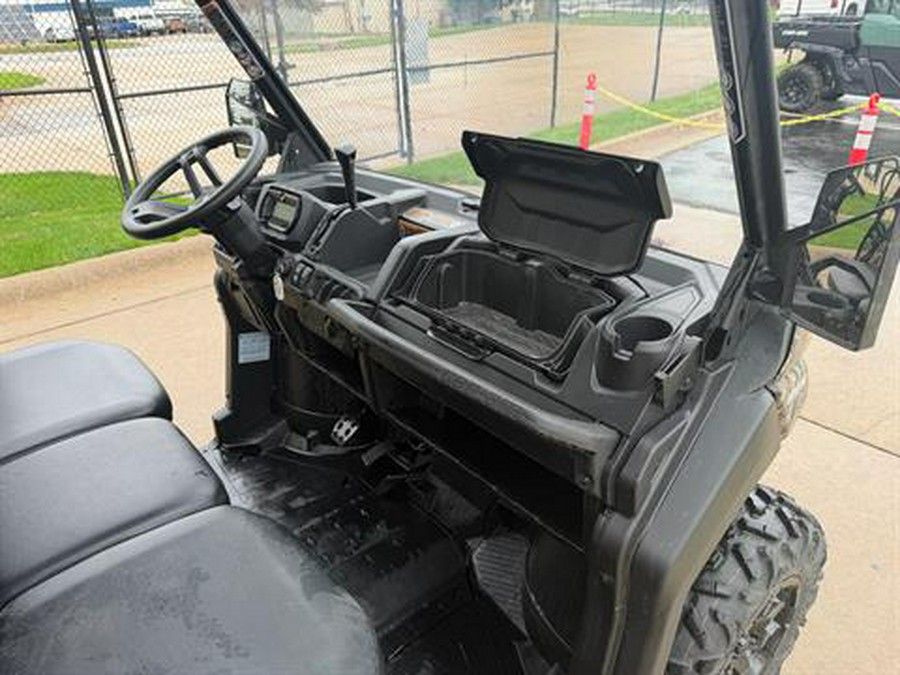2020 Can-Am Defender DPS HD8