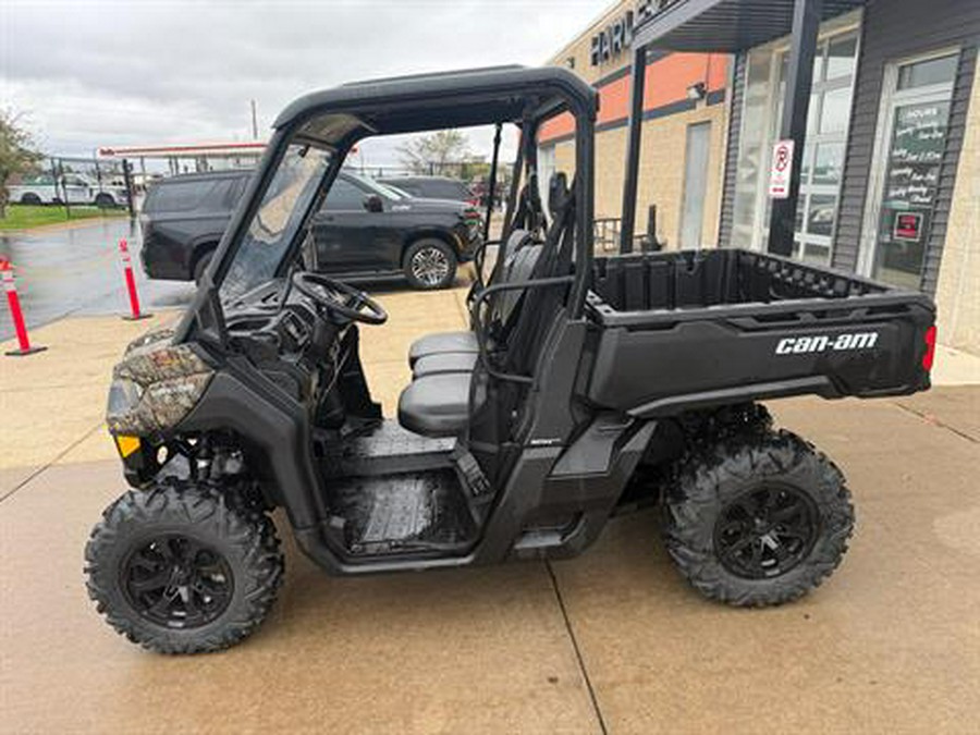 2020 Can-Am Defender DPS HD8