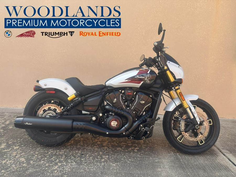 2025 Indian Motorcycle® 101 Scout® Ghost White Metallic with Graphics