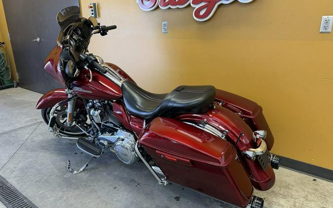 2017 Harley-Davidson FLHXS - Street Glide Special