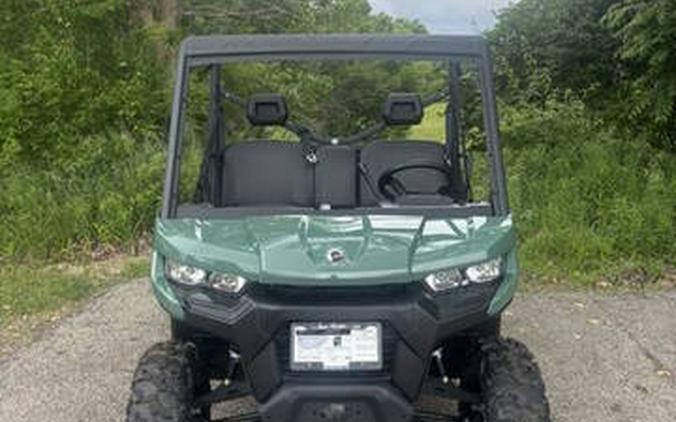 2025 Can-Am Defender