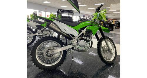 2020 Kawasaki KLX230R Review (12 Fast Facts)