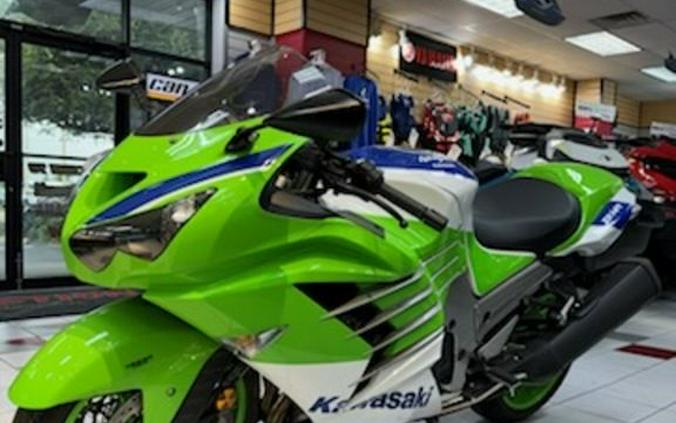 2024 Kawasaki Ninja® ZX™-14R 40th Anniversary Edition ABS