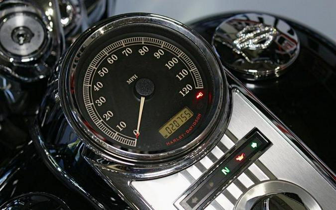 2013 Harley-Davidson® FLHRC - Road King® Classic