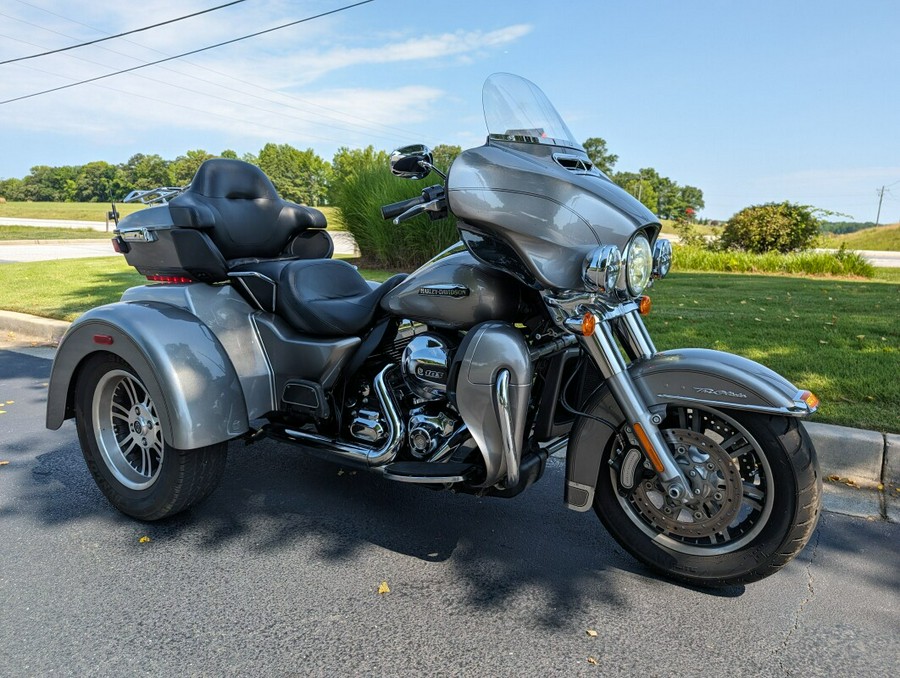 2016 Harley-Davidson Tri Glide Ultra Billet Silver