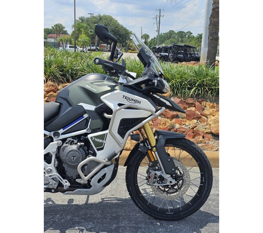 2024 TRIUMPH Tiger 1200 Rally Explorer Matt Khaki Green