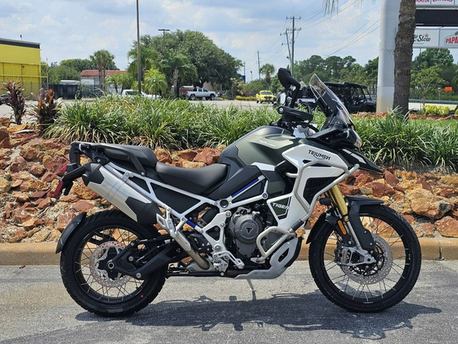 2024 TRIUMPH Tiger 1200 Rally Explorer Matt Khaki Green