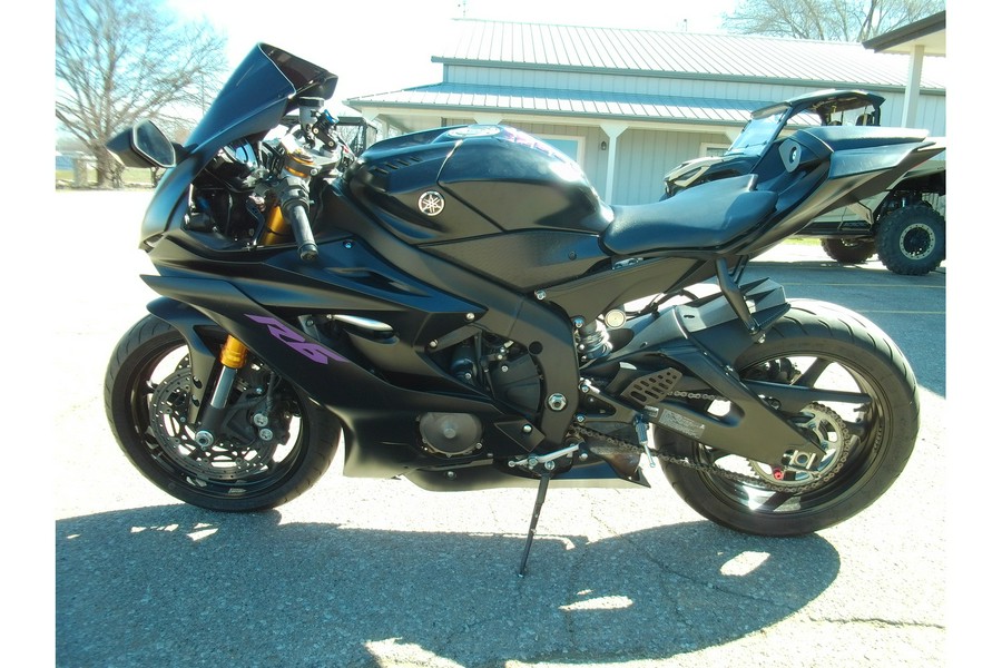 2017 YZF-R6 - Yamaha