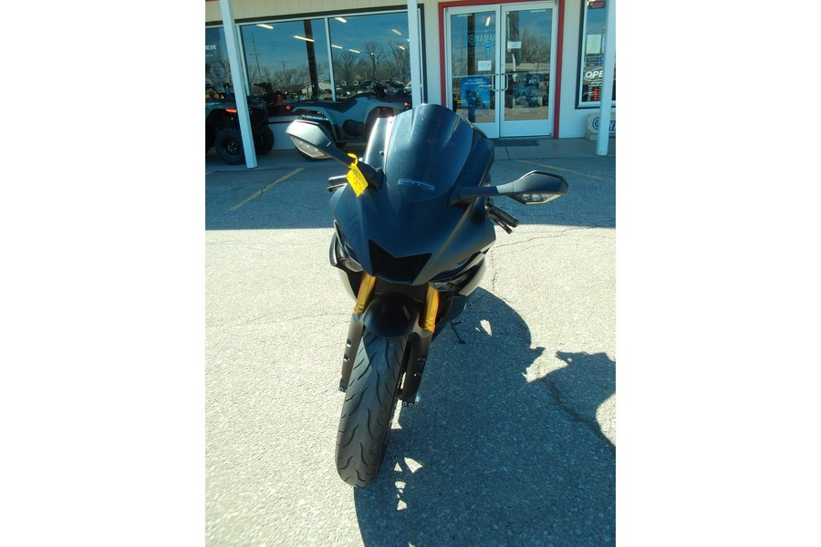 2017 YZF-R6 - Yamaha