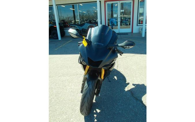 2017 YZF-R6 - Yamaha