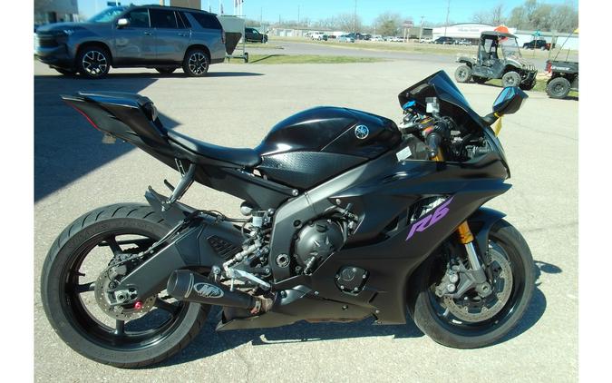 2017 YZF-R6 - Yamaha