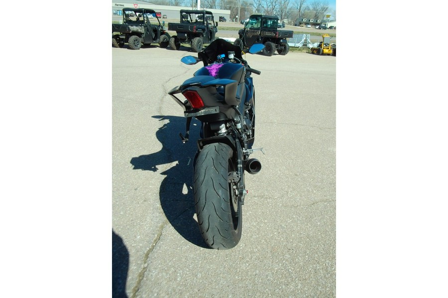 2017 YZF-R6 - Yamaha