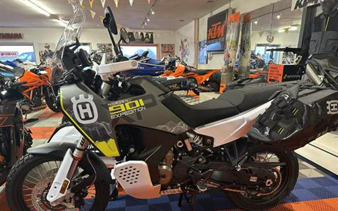 2025 Husqvarna Norden 901 Expedition