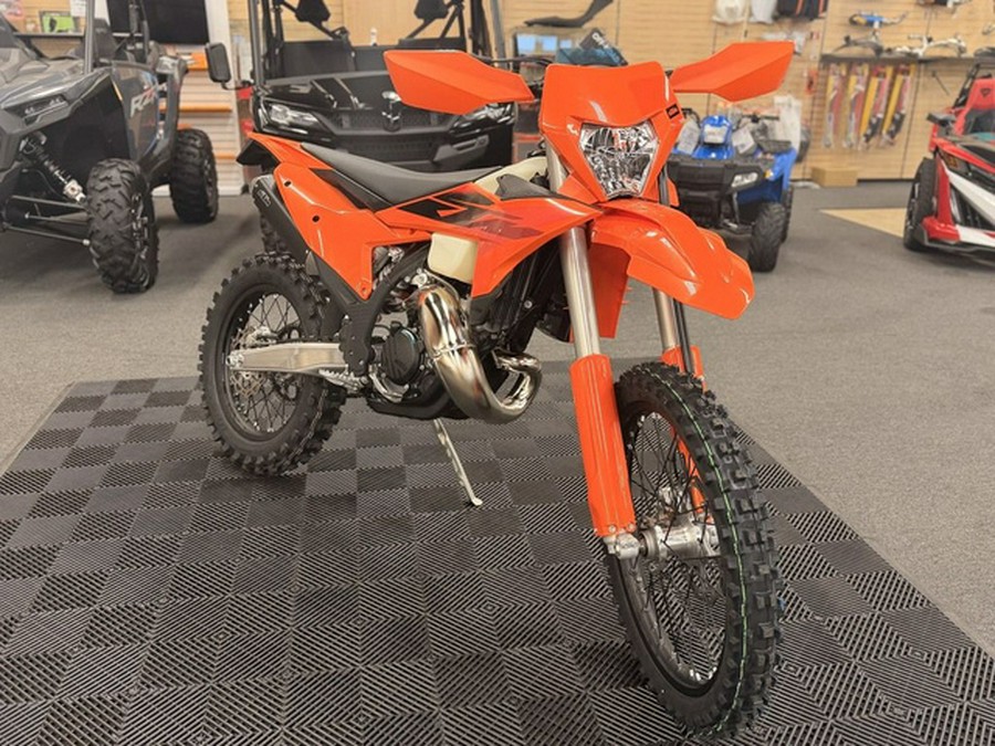 2027 KTM XC 150 W