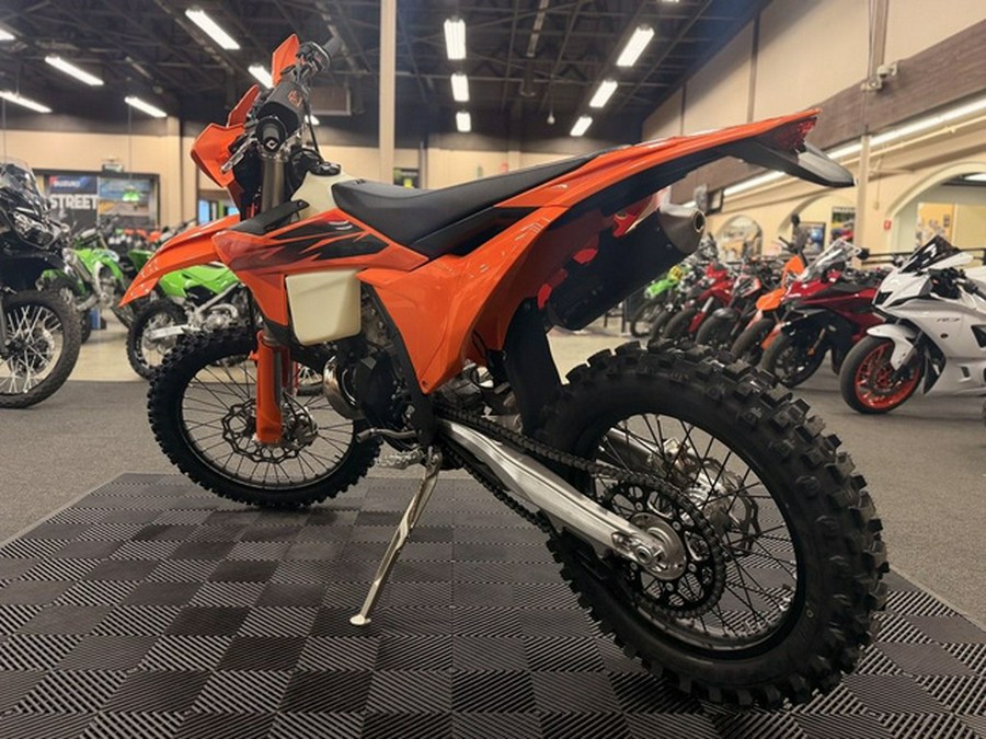 2027 KTM XC 150 W