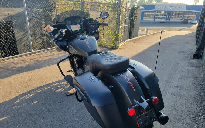 2021 Indian Challenger® Dark Horse®