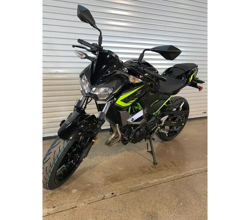 2019 Kawasaki Z400 First Ride Review...