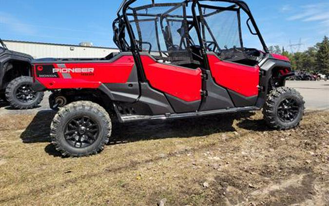 2023 Honda Pioneer 1000-6 Deluxe Crew