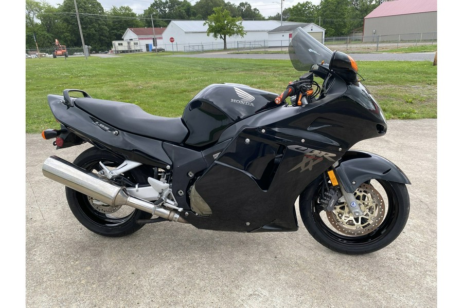 1999 Honda CBR 1100XX SUPER BLACKBIRD