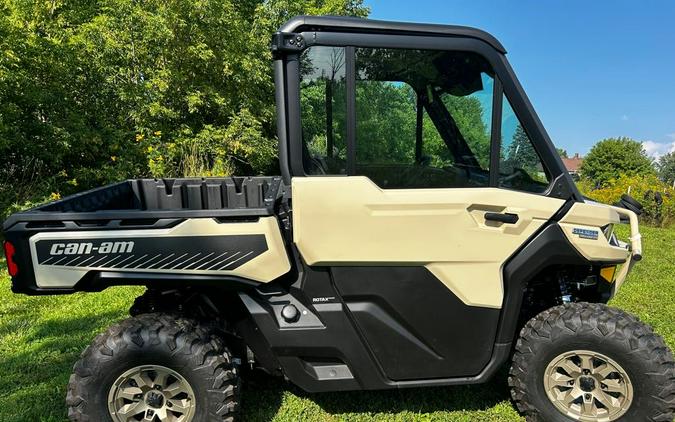 2024 Can-Am Defender LIMITED CAB HD10