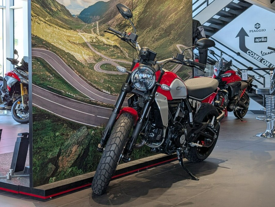 2025 Ducati Scrambler Icon