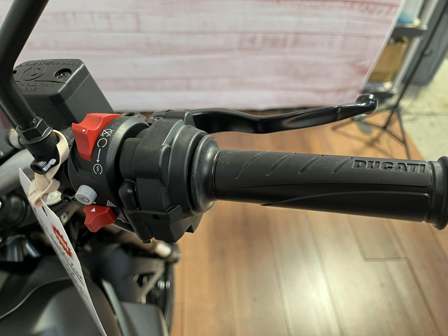 2025 Ducati SCRAMBLER ICON 800 DARK