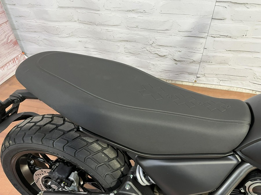 2025 Ducati SCRAMBLER ICON 800 DARK