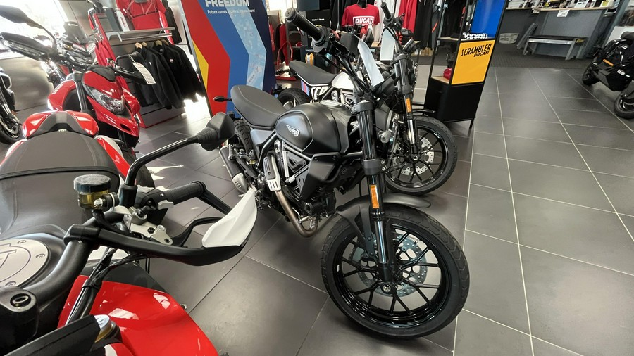 2025 Ducati SCRAMBLER ICON 800 DARK