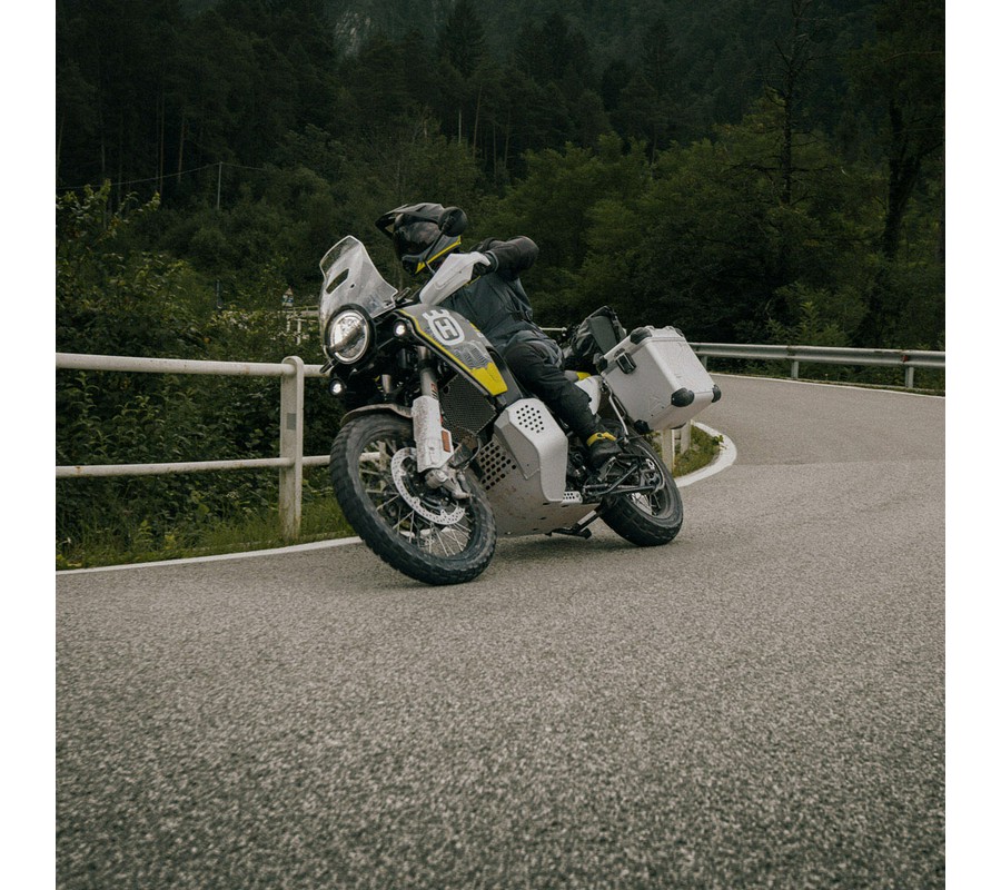 2027 Husqvarna Norden 901 Expedition