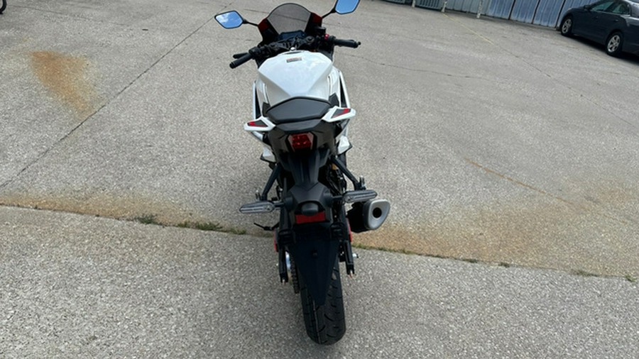 2026 Yamaha YZF R3 70TH ANNIVERSARY EDITION