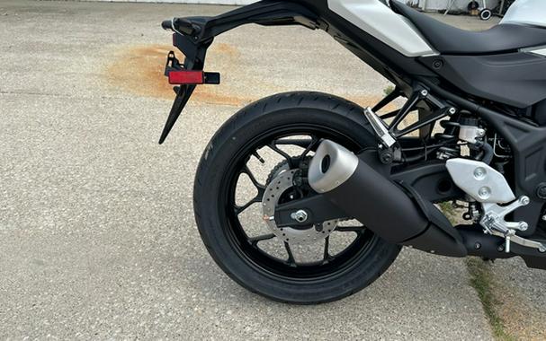 2026 Yamaha YZF R3 70TH ANNIVERSARY EDITION