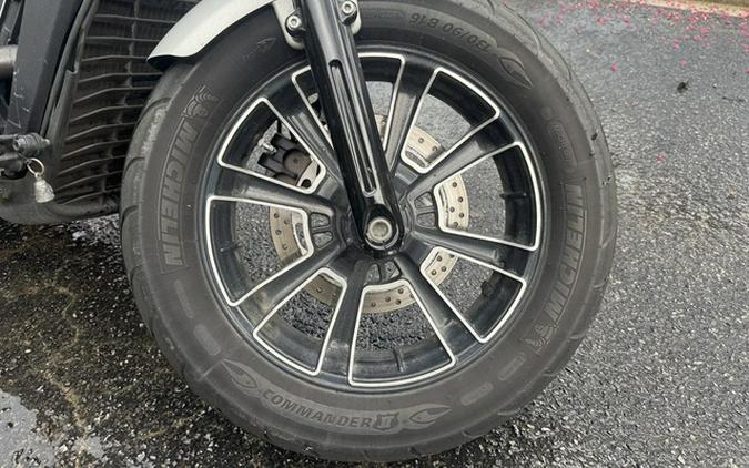 2018 Indian Scout Bobber Star Silver Smoke