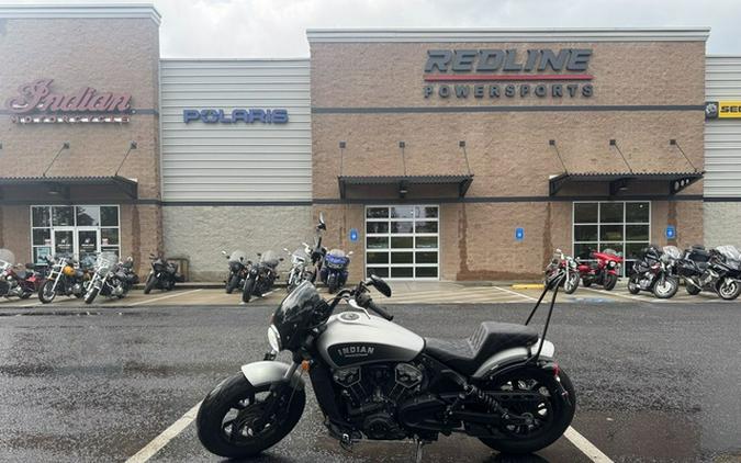 2018 Indian Scout Bobber Star Silver Smoke