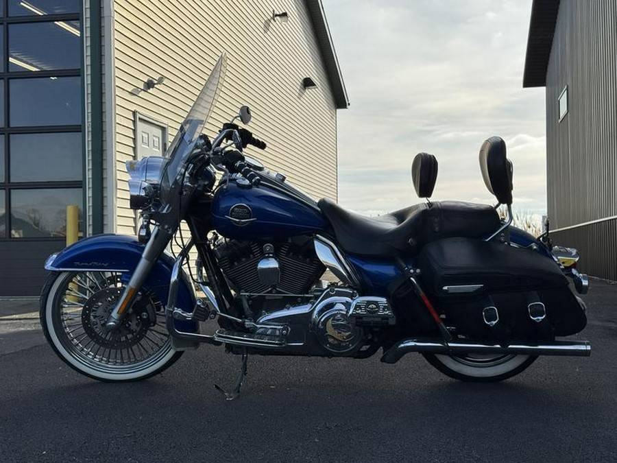 2010 Harley-Davidson® FLHRC - Road King® Classic