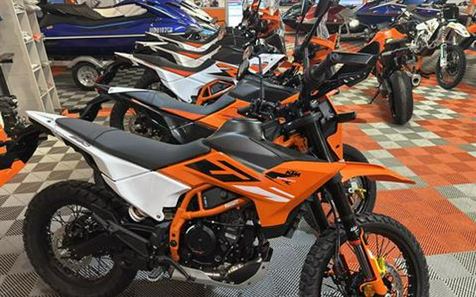 2025 KTM 390 Enduro R