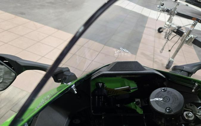2026 KAWASAKI NINJA ZX10R