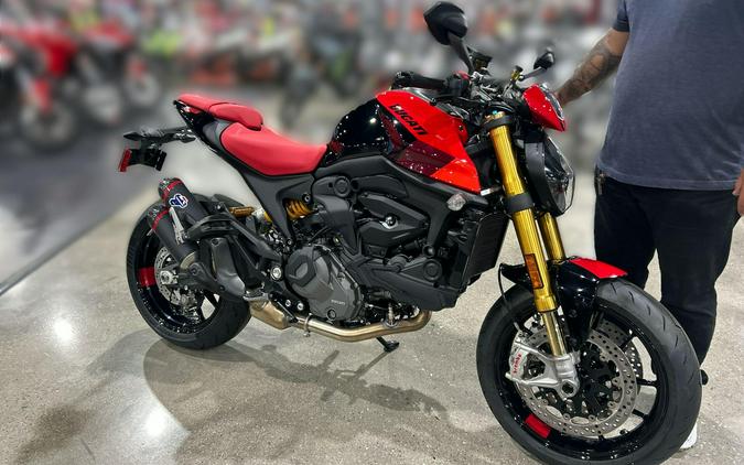 2026 Ducati MONSTER SP
