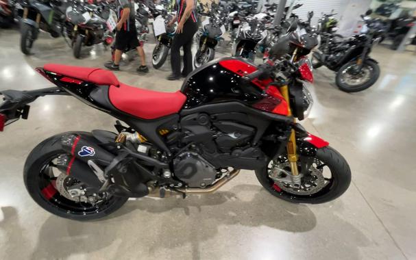 2026 Ducati MONSTER SP