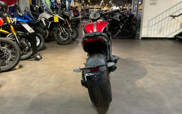 2025 Triumph Rocket 3 R Storm