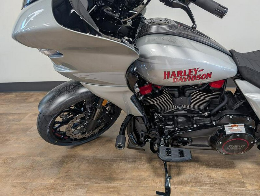 2025 Harley-Davidson® FLTRXSTSE - CVO™ Road Glide® ST