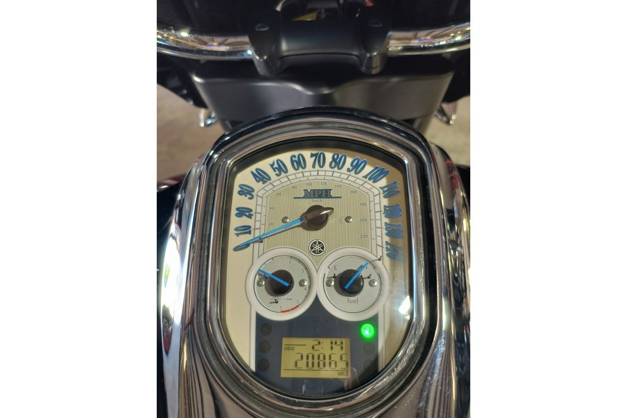 2007 Yamaha Roadliner Midnight WITH MEMPHIS SHADE FAIRING, ENGINE GUARDS, SISSY BAR AND LUGGAGE RACK