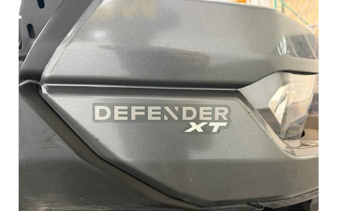 2023 Can-Am DEFENDER XT HD10